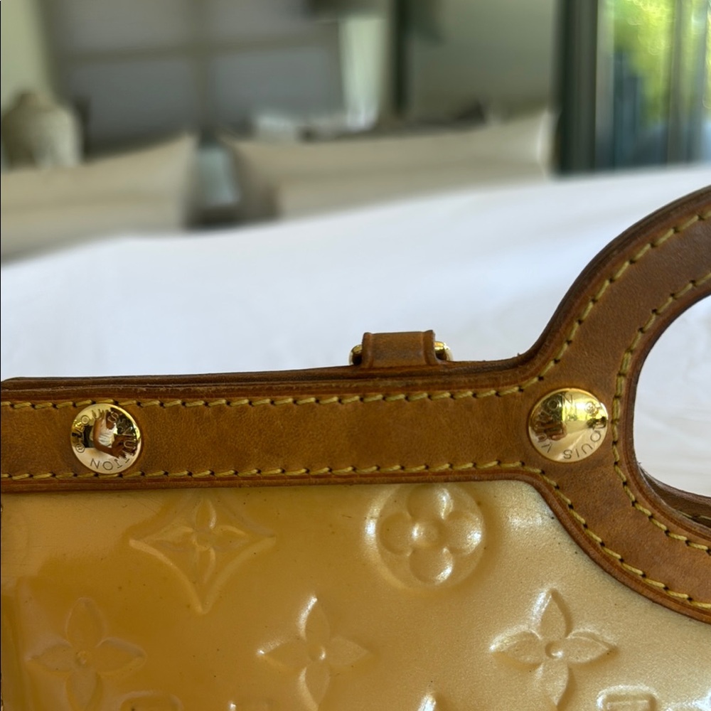 Louis Vuitton Gold Monogram Clutch - Picture 3 of 7